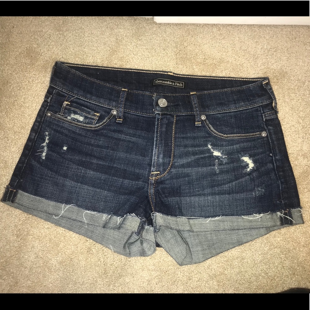 ABERCROMBIE & FITCH JEAN SHORTS! (Waist 25)